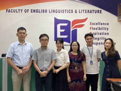 ベトナムの大学の英語・英文学部の教職員と本学科の先生が意見交換を行いました